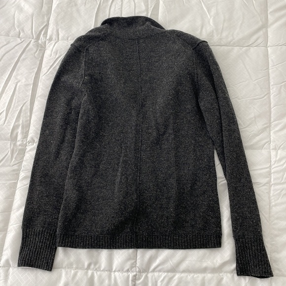 Banana Republic - Picture 9 of 11